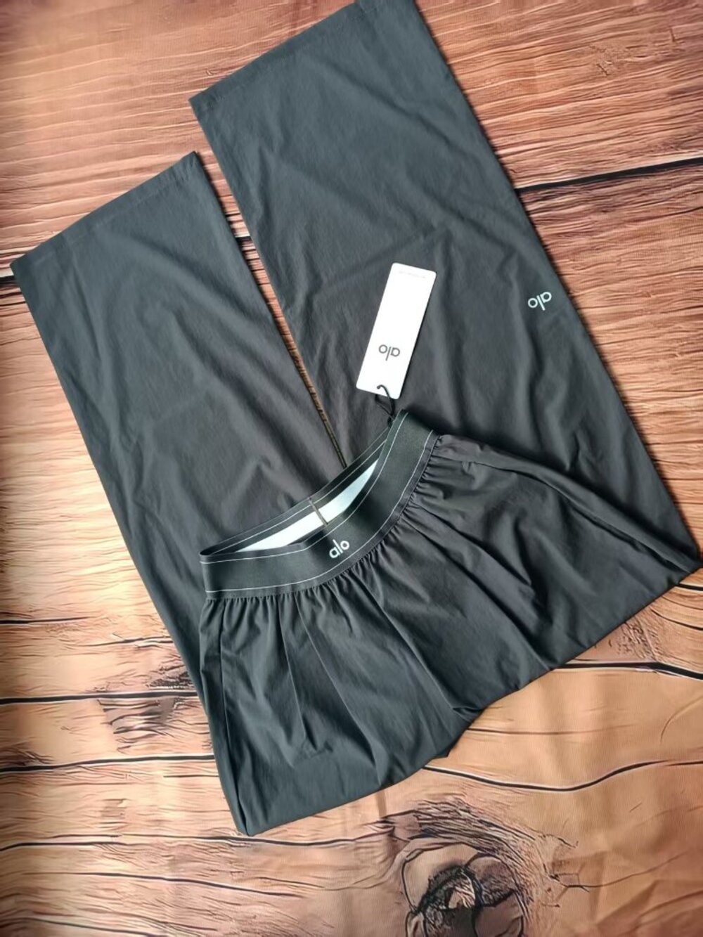 🎬Alo Yoga Suit Up Trouser Dark Grey Regular 30 Inseam ✨ - Picture 3 of 11